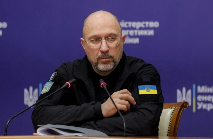Ексклюзивні новини України 48 Графік відключень світла: Шмигаль пояснив нові правила розподілу…