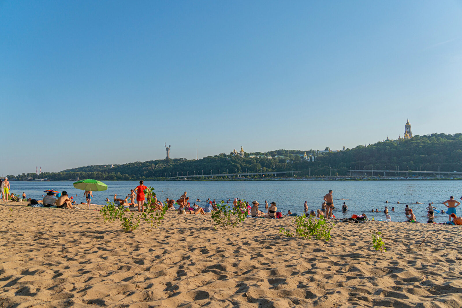 Чи дозволено плавати на пляжах столиці – експерти оцінили стан води 6 Фото до статті