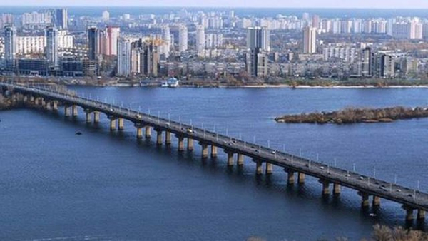 Кличко повідомив про оновлення правил безпеки та організації руху на столичних мостах