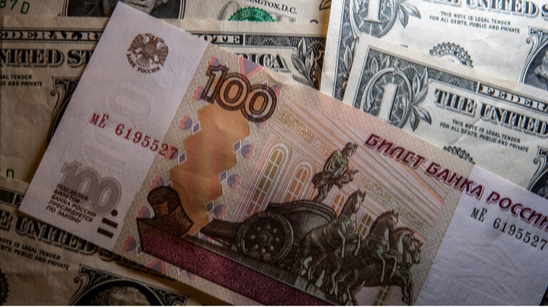 Інфляція в Криму: вартість бензину зросла на 142 відсотки 5