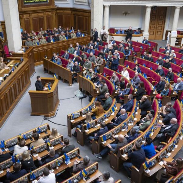Верховна Рада відновила роботу: кадрові перестановки, протести та інтриги в&hellip;