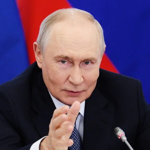 Ядерні погрози Путіна: Росія здійснила запуск балістичної ракети після візиту керівника ЦРУ