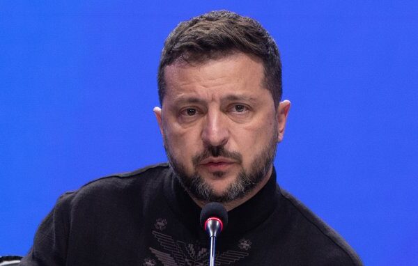 Зеленський: РФ випустила майже 1500 дронів по Україні за чотири дні, з них близько 800 — реактивні.