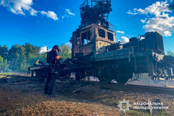 Протягом останніх 24 годин російські війська здійснили обстріли 28 населених пунктів Сумської області, внаслідок чого загинула одна особа та п'ятеро отримали поранення. 2