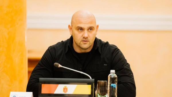 18-річного юнака забрали до лікарні через влучання снаряду в оселю в Одесі – Міська військова адміністрація