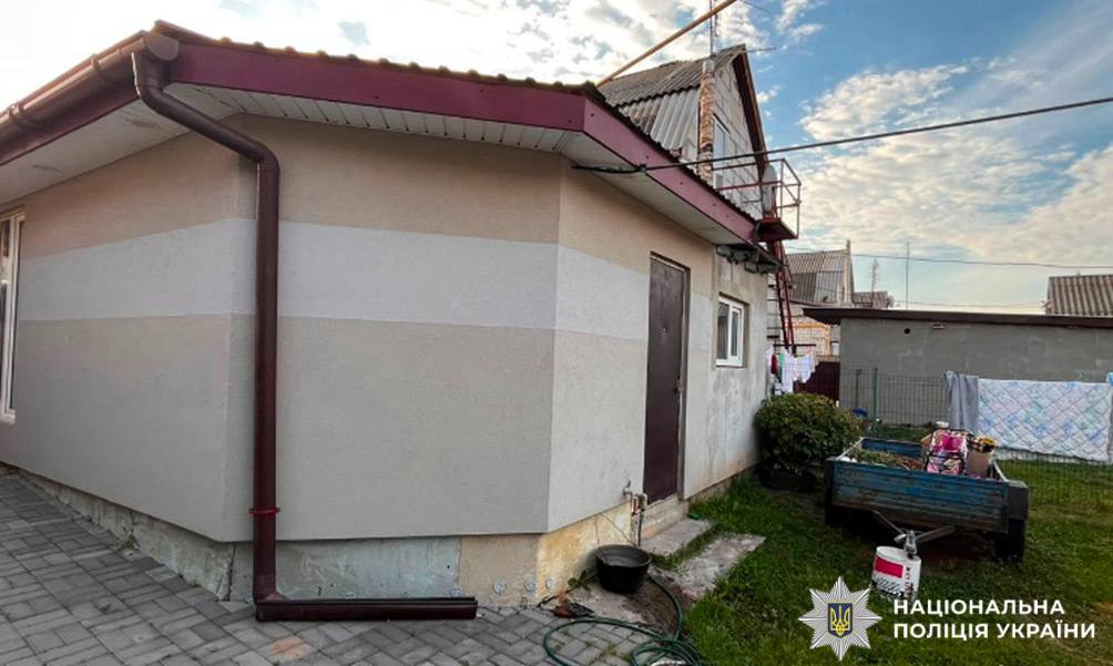 Російські війська влучили в об'єкти зберігання та робочі приміщення на Броварщині. 5