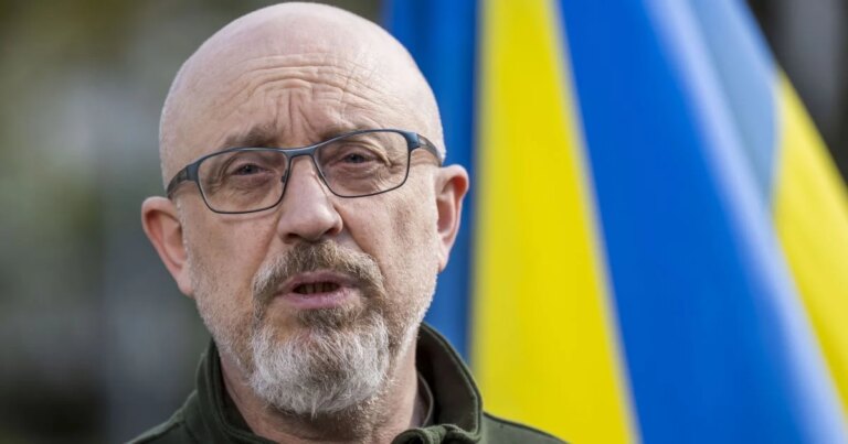 Повна мобілізація": Резніков закликає жінок до військової служби 1 Повна мобілізація": Резніков закликає жінок до військової служби 1