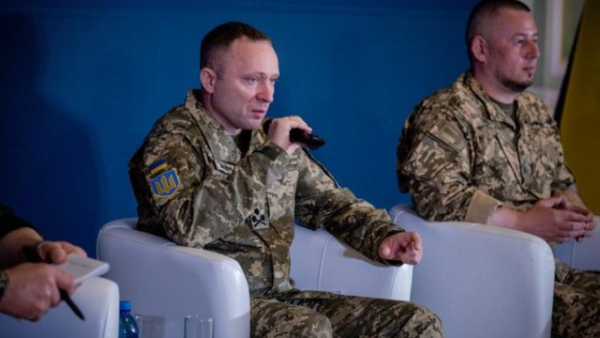 Драпатий повідомив послів щодо обстановки на фронті: Головне завдання – стримати наступ ворога 12 Драпатий повідомив послів щодо обстановки на фронті: Головне завдання – стримати наступ ворога 7