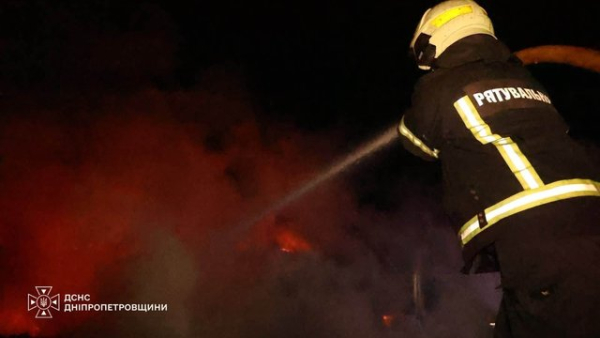 Росія завдала ракетного удару по “АрселорМіттал Кривий Ріг”, внаслідок чого двоє людей загинули, ще 13 отримали поранення.
