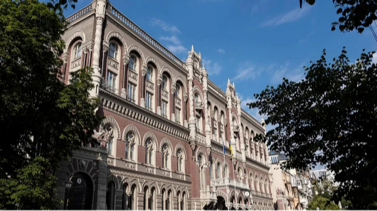 Нацбанк реалізував понад мільярд доларів