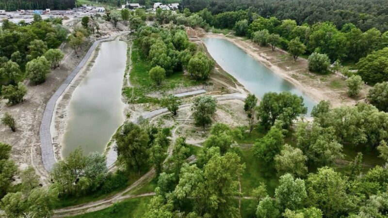 15 років ув'язнення отримав молодик за зґвалтування малолітніх падчерок 8 Фото архівне: озеро Синє під час першого етапу відновлювальних робіт