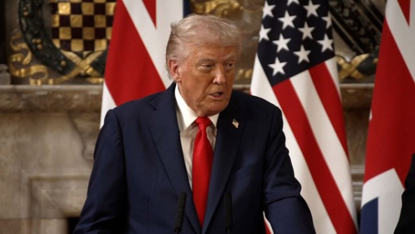 Трамп подав запит до Верховного суду, щоб отримати дозвіл на продовження будівництва бальної зали на землі Білого дому. 1