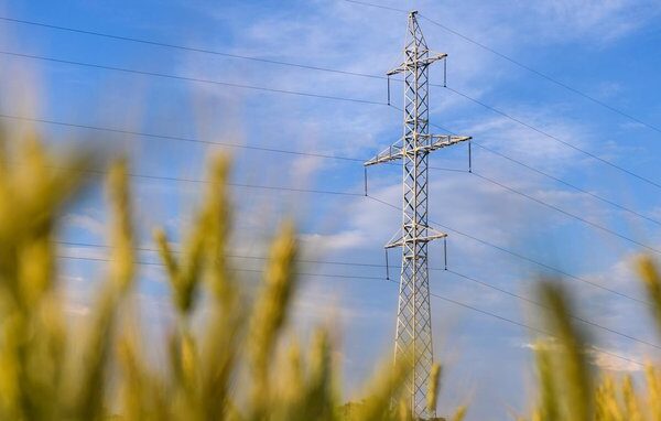 Буревій та атаки знеструмили 300 поселень
