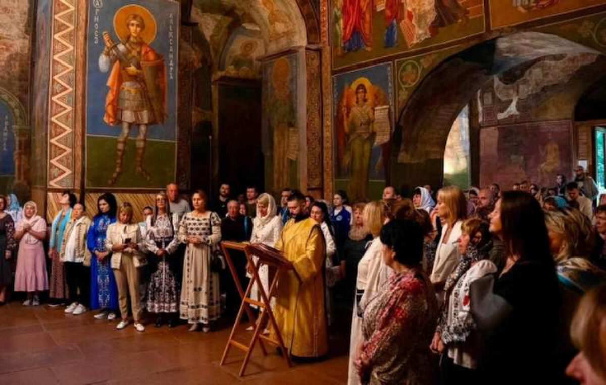 Благодійні фонди молодіжних ініціатив “Надія” та Християнський корпус взяли участь у спільній молитві за тих, хто зник безвісти, та за військовополонених.