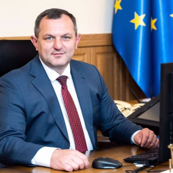 Колишній держсекретар Мінрегіону уклав угоду у справі Чернишова та отримав умовне покарання.