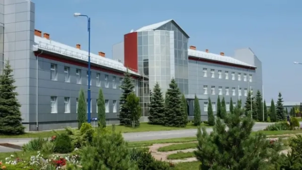 Завод "Хортиця" в Запоріжжі - один із найбільших виробників міцного алкоголю в Україні