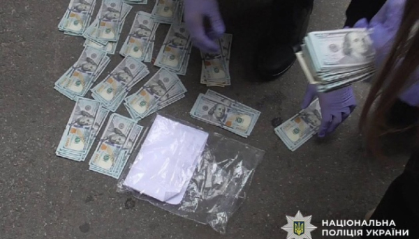 Аферисти витягли з колишнього нардепа ВР майже $32 тисячі під приводом перевірки СБУ 13