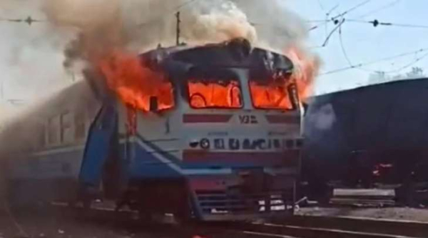 Російський безпілотник атакував потяг, що прямував з Лозової до Харкова:&hellip;