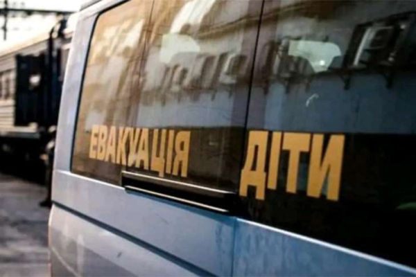 Обласна військова адміністрація Донеччини: 11 тисяч цивільних перебувають у зоні активних бойових дій, всі діти вивезені