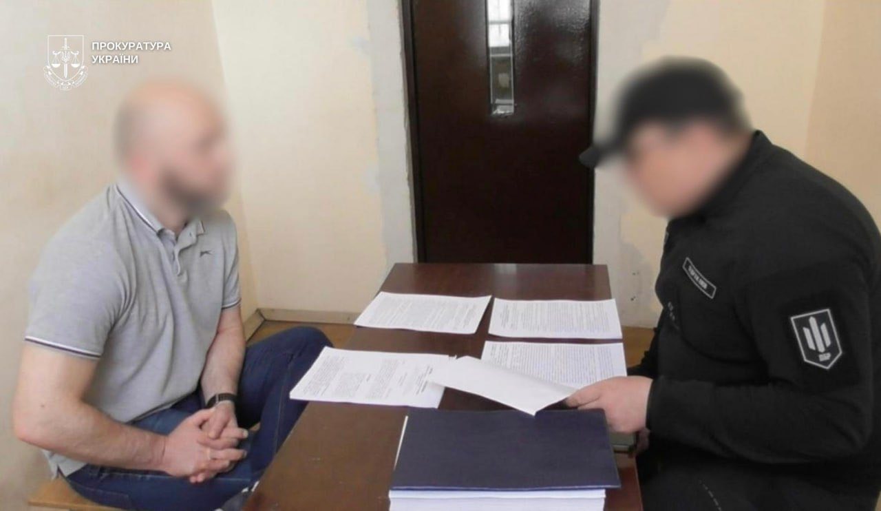 У Києві екссуддя Тандир разом зі спільниками незаконно заволодів п'ятьма квартирами померлих громадян. 7