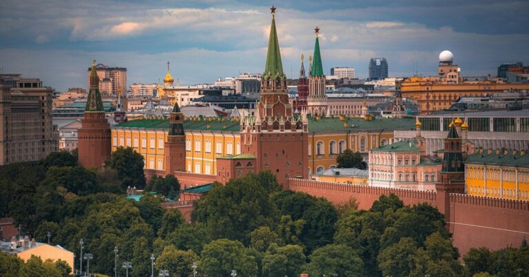 Представник Ватикану вперше за п’ять років провів зустріч із Лавровим: які домовленості були досягнуті 27