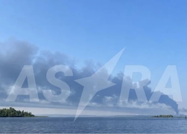 Українські сили оборони знищили два нафтопереробні заводи та спостережний пункт на території Росії.