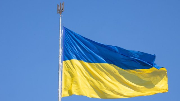 Шестеро глав держав, перебуваючи в Києві, запевнили Україну у своїй незмінній підтримці; Наусєда звернувся до присутніх українською мовою.