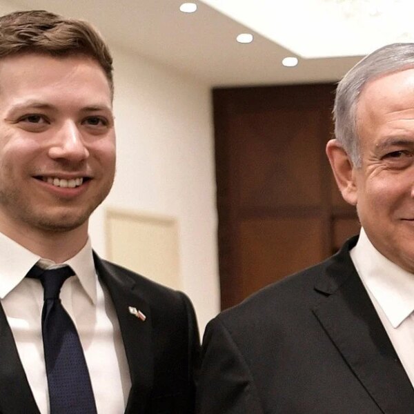 Син Нетаньяху невідкладно повернувся зі США до Ізраїлю