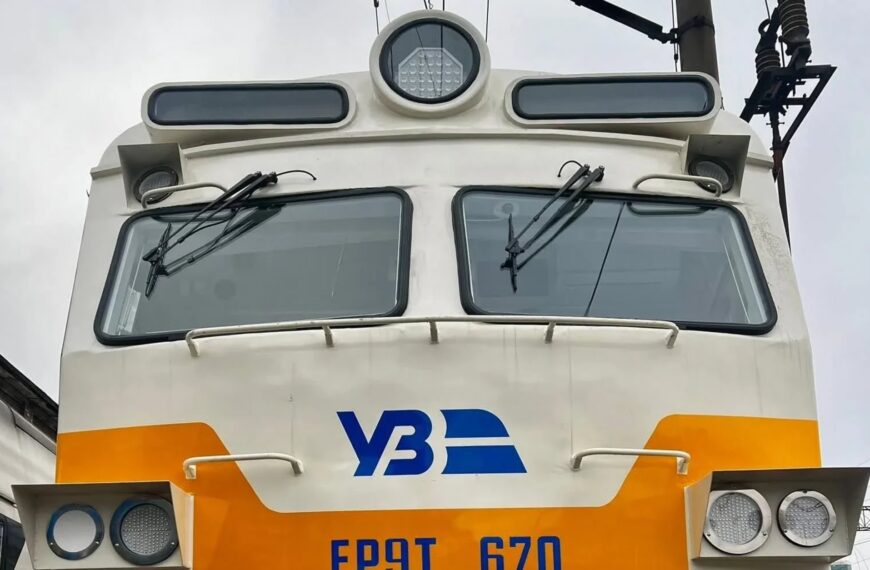 На Миколаївщині ворожий БПЛА влучив у потяг