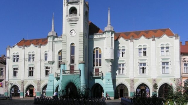 Керівника Мукачівського районного територіального центру комплектування та соціальної підтримки та його колишнього заступника заарештували без можливості внесення застави.