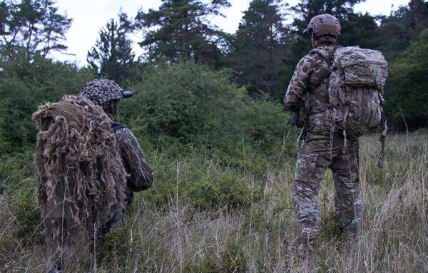 Польські спецпідрозділи тренувалися за американською програмою, яка враховує досвід бойових дій в Україні, з використанням дронів, поліції та службових собак.