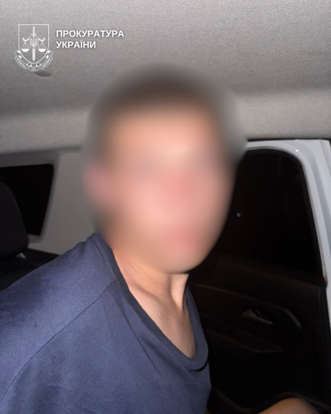 У столиці винесено вирок чоловікові, якому загрожує до п'ятнадцяти років позбавлення волі за підпал автомобіля волонтера та релейної шафи "Укрзалізниці". 4 У столиці винесено вирок чоловікові, якому загрожує до п'ятнадцяти років позбавлення волі за підпал автомобіля волонтера та релейної шафи "Укрзалізниці". 2