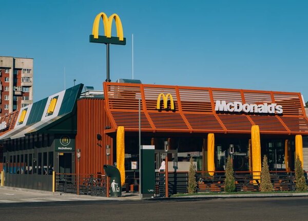 У Рівному запрацював ще один McDonald’s та перший у місті “МакДрайв”.