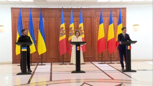 Молдова посилює протиповітряну оборону після того, як російські дрони перетнули її повітряний простір, заявив президент. 6