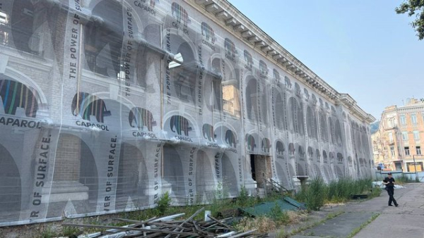 Кличко закликав Корецького передати Гостиний двір до власності Києва для підготовки до реставрації. 7