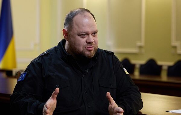 Стефанчук: Зеленський ще не подав до Ради кандидатів на керівні посади в Міноборони та МЗС