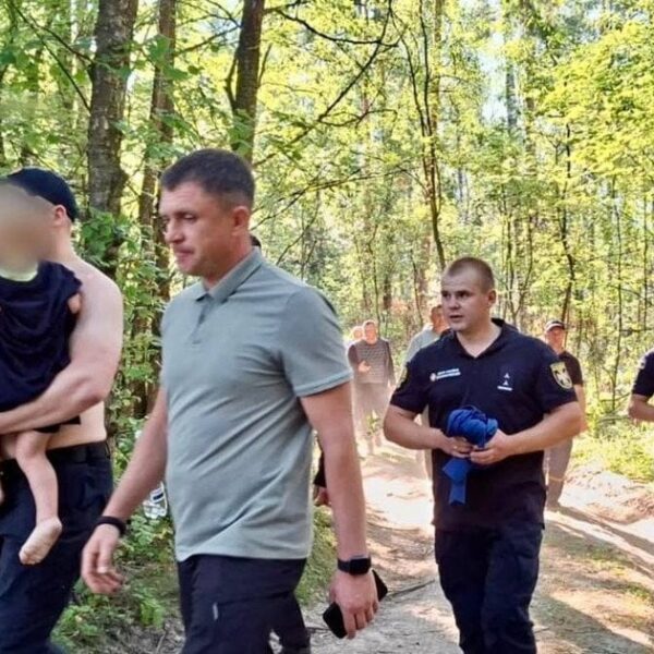 Ексклюзивні новини України 33 На Житомирщині всю ніч тривали пошуки 2,5-річного малюка: чим завершилася…