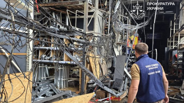 Внаслідок удару по харківському торговому центру одна особа загинула, ще п’ятеро отримали поранення.