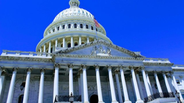 Американський сенат схвалив значні обмежувальні заходи проти російської енергетичної галузі