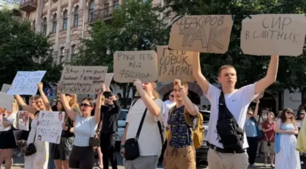 Федоров закликав до проведення виборів в Україні в умовах війни 5 протести з картонками