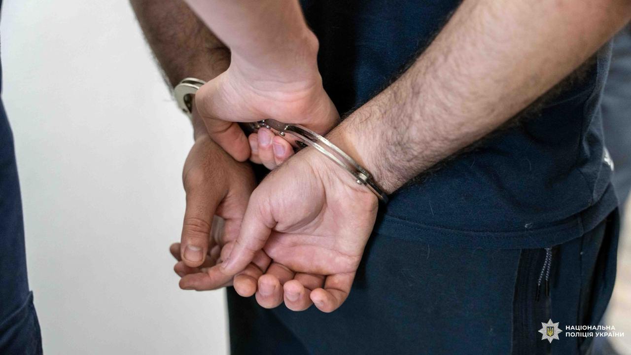 15 років ув'язнення отримав молодик за зґвалтування малолітніх падчерок 7 15 років ув'язнення отримав молодик за зґвалтування малолітніх падчерок 2