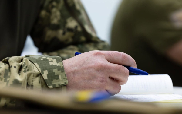 75% знижка на комунальні послуги, безкоштовний проїзд та 12 810 гривень: список пільг для військовослужбовців