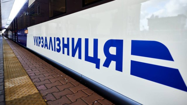 У липні 2026 року "Укрзалізниця" доставила 2,8 мільйона подорожуючих, незважаючи на атаки. 3 У липні 2026 року "Укрзалізниця" доставила 2,8 мільйона подорожуючих, незважаючи на атаки. 2