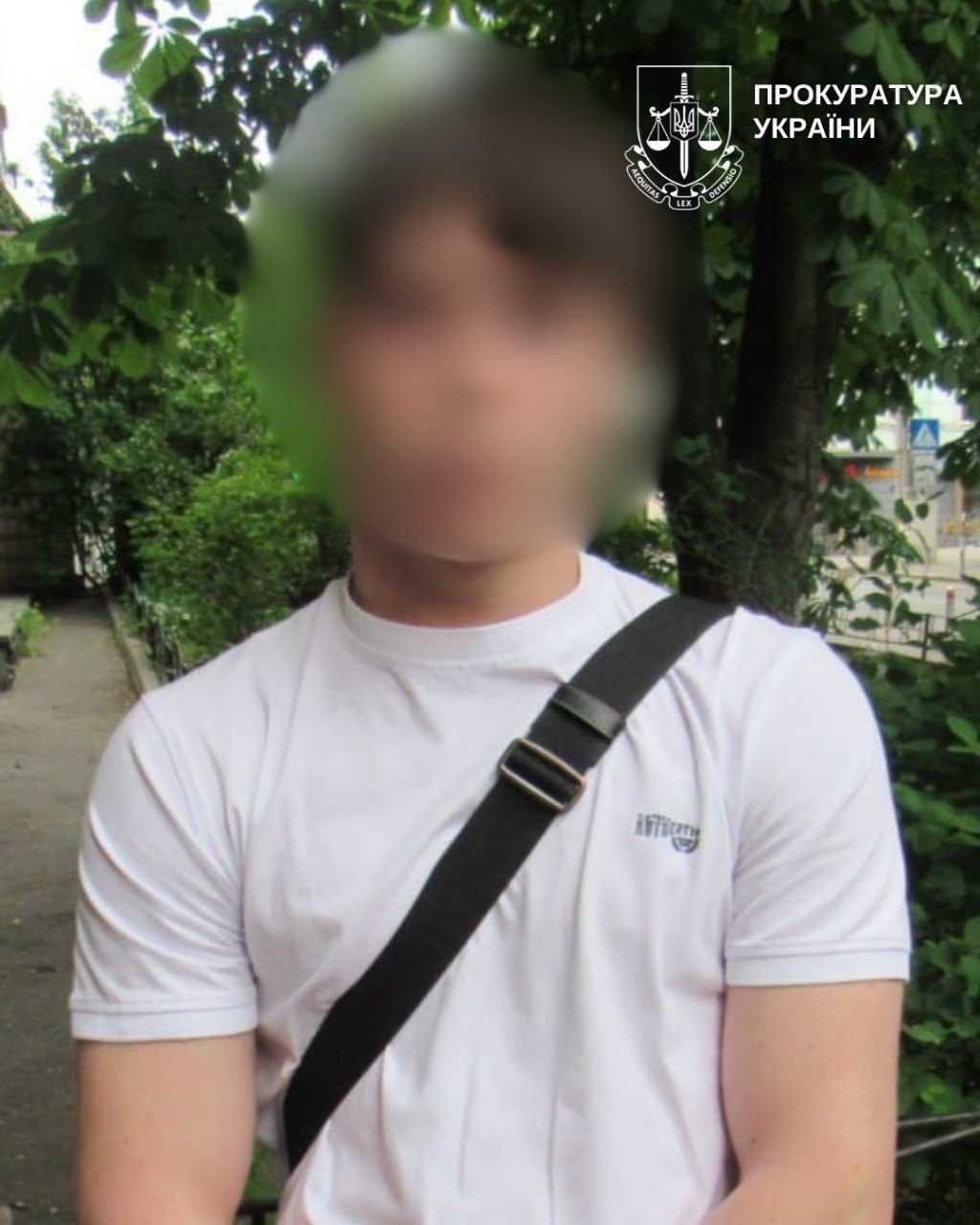 Екс-нардеп передав $31 800 шахраям під приводом «перевірки СБУ», кур'єром виявився неповнолітній. 7