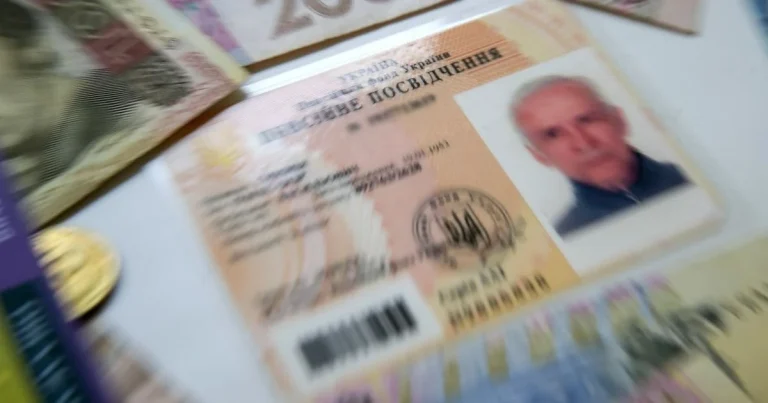 Оформлення пенсій в Україні зазнає змін: хто з серпня отримає зарахування стажу за оновленими нормами 4