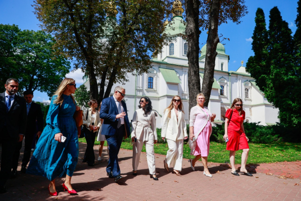 Генсекретарка UN Tourism стверджує, що медичний туризм, IT та цифрові технології сприятимуть залученню іноземних відвідувачів до України. 3