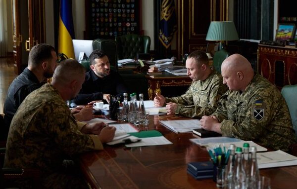 Зеленський оголосив про ротацію у військових лавах.