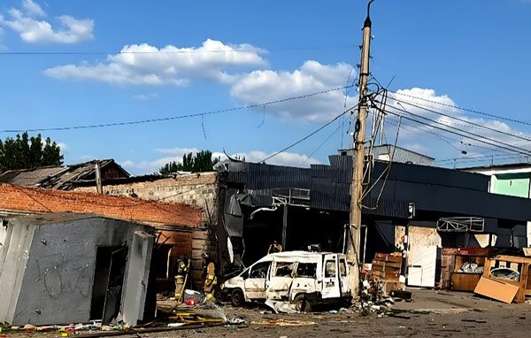 Дві знищені філії “Нової пошти”, Шеремет здобув титул чемпіона Європи з плавання: ранкові новини 17 серпня
