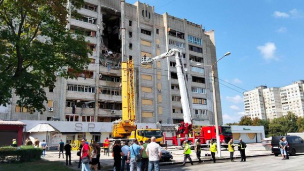 Українська центральна хорова капела імені Лесі Українки допомагала ліквідувати наслідки російських нападів у Харкові та Житомирі