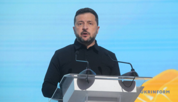 Зеленський щодо політики для молоді: Збільшення стипендій, доступна програма «Є-оселя» та участь у місцевому самоврядуванні